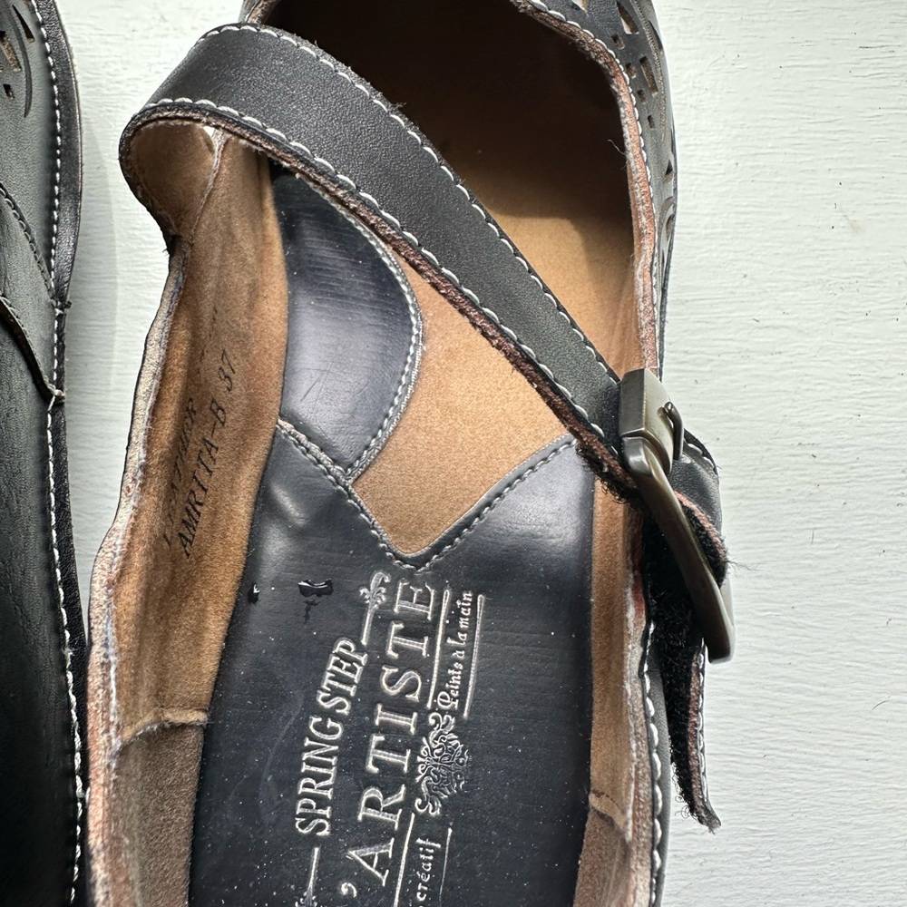 L'ATISTE Black Cutout Mary Jane Wedges - Picture 5 of 8